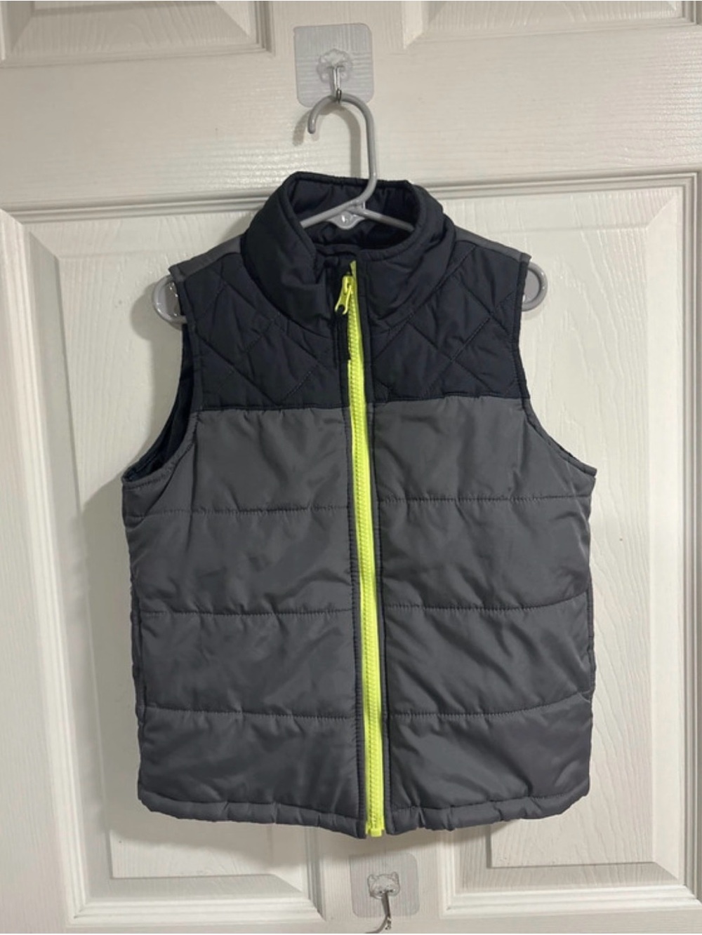 The Children's Place Gray & Black Quilted Vest with Neon Yellow Zipper